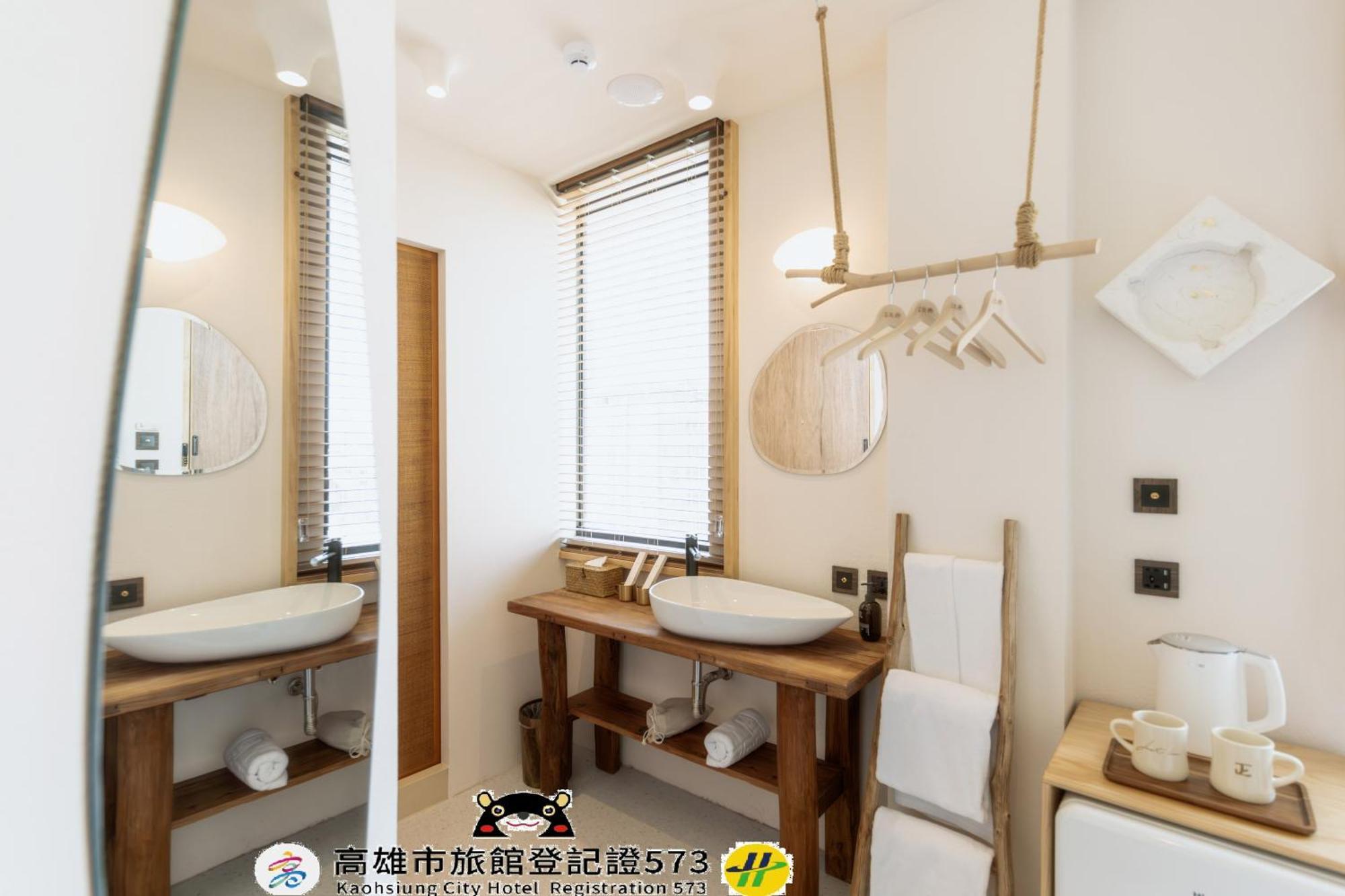 Just Inn Kaohsiung Extérieur photo